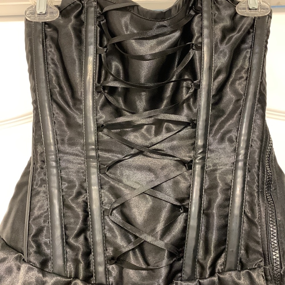 Like new, Medium beautiful black bustier dress to wear for costume parties - Picture 2 of 11